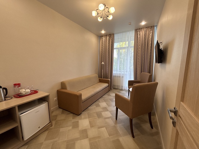 Место в номере «Люкс» по путёвке «Санаторно-курортная»